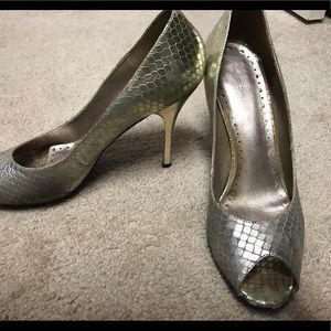 Gold/Silver BCBG Snakeskin Shoes 10